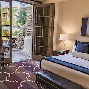 Executive King Suite Patio
